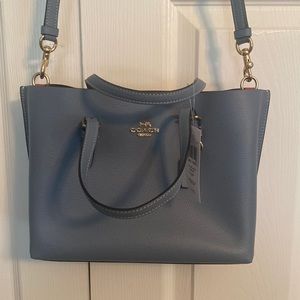 NWT Coach Mollie Tote 25